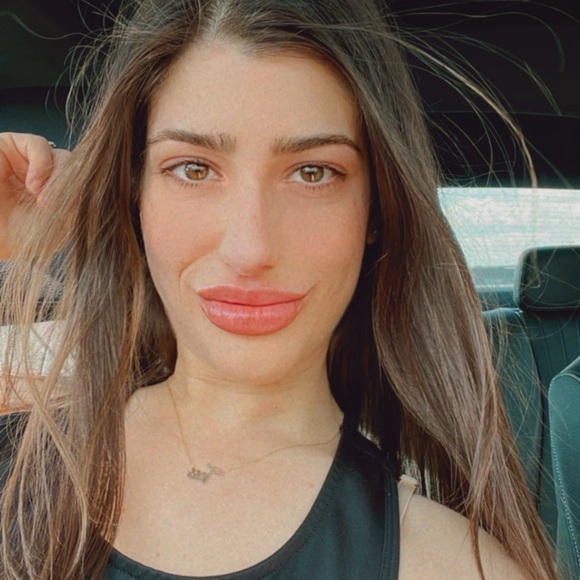 Welcome to my closet ♡ - Picture 2 of 16